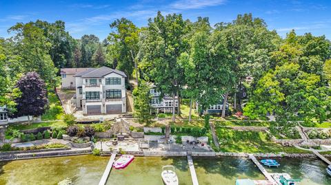 1446 Eagle Point Rd, Clarklake, MI 49234 photo 2