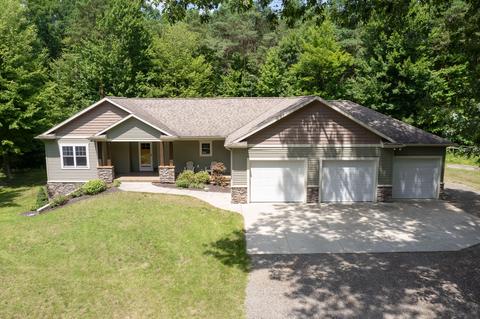 4038 Denali Dr, Dorr, MI 49323 photo 2