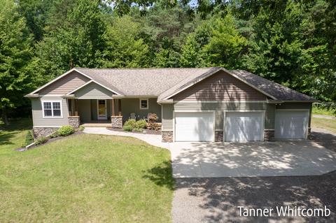 4038 Denali Dr, Dorr, MI 49323 photo 1