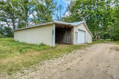 2580 N Elm Ave, White Cloud, MI 49349 photo 8