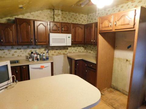 902 Russell St, Jackson, MI 49203 photo 9