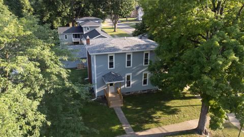 616 Pealer St, Three Rivers, MI 49093 photo 2