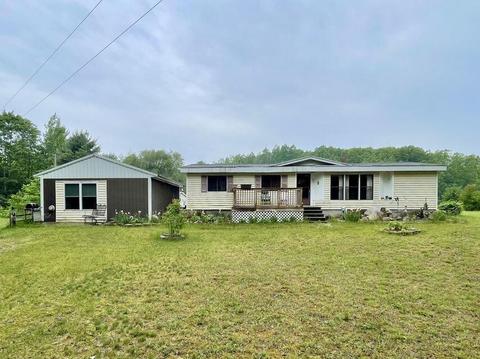 23 S Poplar Ave, White Cloud, MI 49349 photo 1