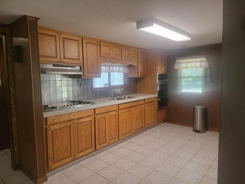 8717 E Michigan, Jackson, MI 49201 photo 2