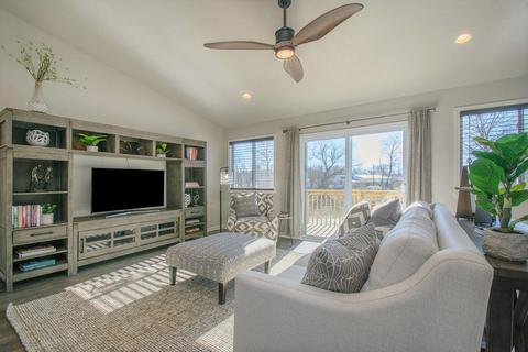 435 Orchard St, Constantine, MI 49042 photo 3