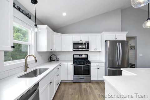 11620 Everett Ave, Allendale, MI 49401 photo 10