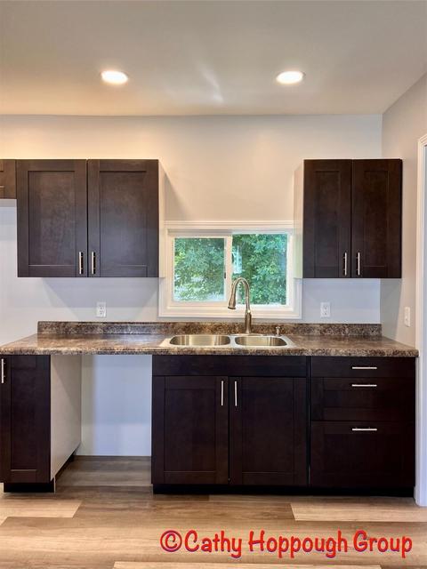509 E Main St, Ionia, MI 48846 photo 5