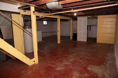 2614 Bow St, Jackson, MI 49203 photo 9