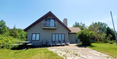 445 N Lighthouse Dr, Mears, MI 49436 photo 1