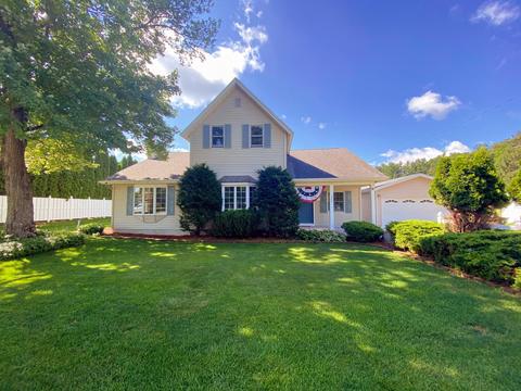 509 W Bridge St, Big Rapids, MI 49307 photo 1