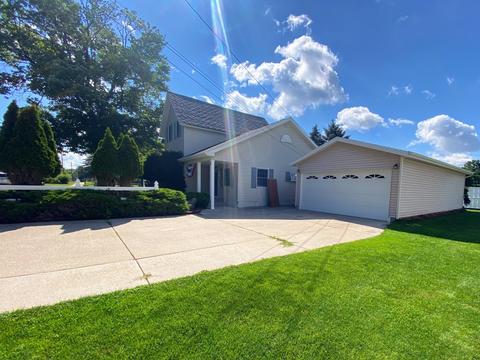 509 W Bridge St, Big Rapids, MI 49307 photo 2