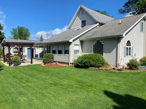 509 W Bridge St, Big Rapids, MI 49307 photo 4
