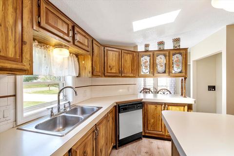 6427 Gillis Dr, Jackson, MI 49201 photo 20