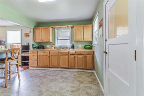 344 N Dwight St, Jackson, MI 49202 photo 4
