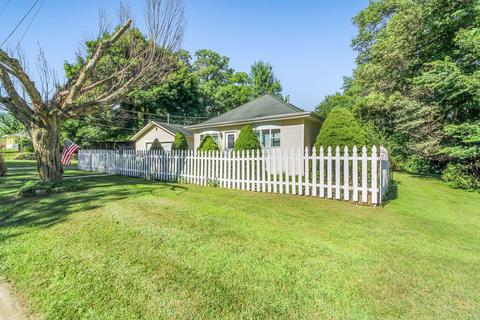 344 N Dwight St, Jackson, MI 49202 photo 2
