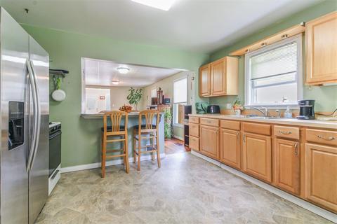 344 N Dwight St, Jackson, MI 49202 photo 3