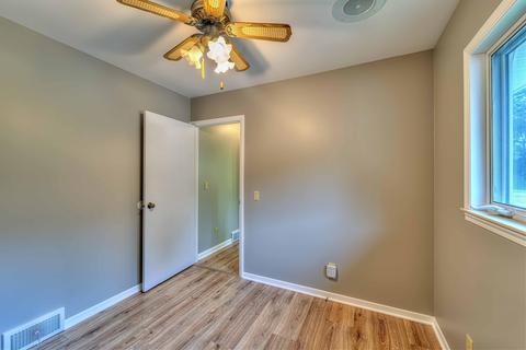 1404 Cherry St, Jackson, MI 49202 photo 18
