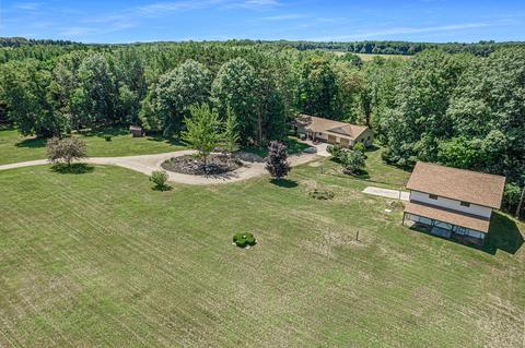 5901 Miles Rd NW, Stanton, MI 48888 photo 2