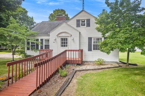 490 Canaris St, Constantine, MI 49042 photo 23