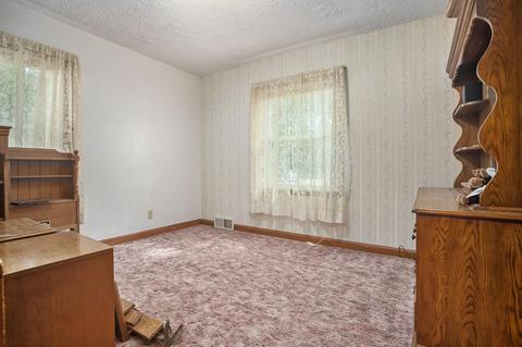 490 Canaris St, Constantine, MI 49042 photo 16