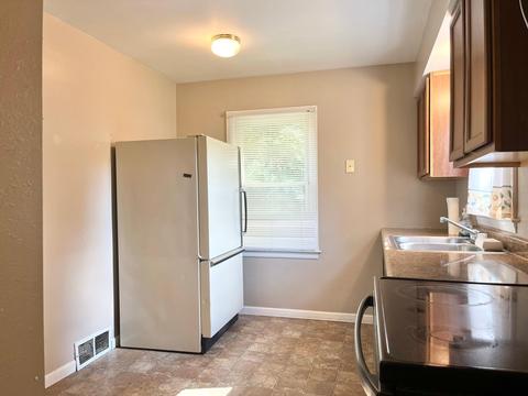 2404 Twilight St, Jackson, MI 49203 photo 12