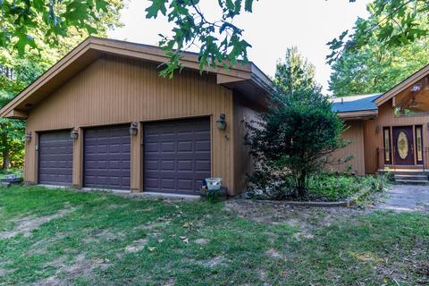10246 Heether Rd, Belding, MI 48809 photo 4