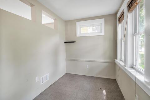 609 S Gorham St, Jackson, MI 49203 photo 7