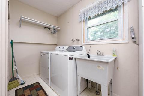 128 Maple Cir, Climax, MI 49034 photo 4
