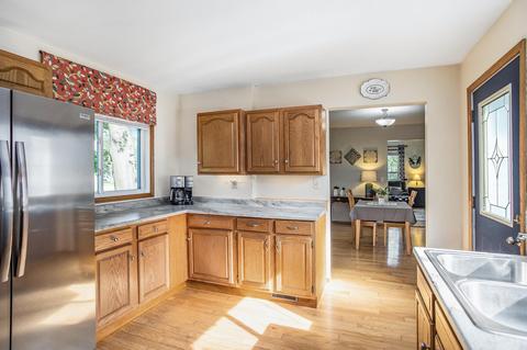 840 E Michigan Ave, Marshall, MI 49068 photo 10