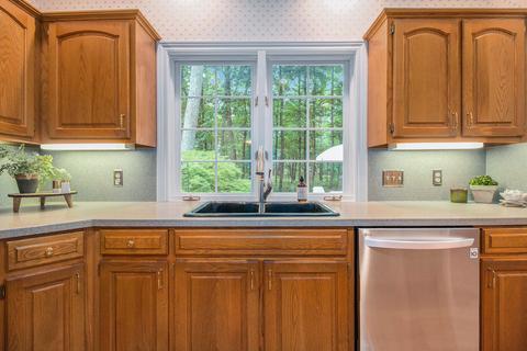 7865 Whitburn Dr SE, Ada, MI 49301 photo 15