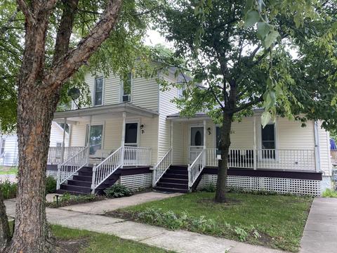 7 Sycamore St E, Three Oaks, MI 49128 photo 1