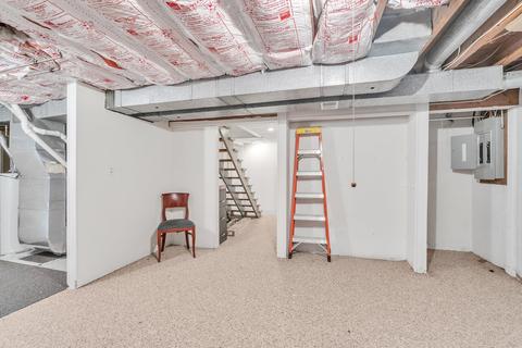 210 Burt Ave, Jackson, MI 49201 photo 23