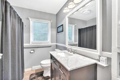 210 Burt Ave, Jackson, MI 49201 photo 13