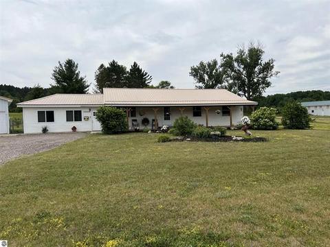 10520 E M 42, Manton, MI 49663 photo 78