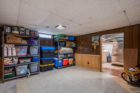 421 Iris Ave, Lansing, MI 48917 photo 15
