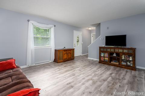 421 Iris Ave, Lansing, MI 48917 photo 4