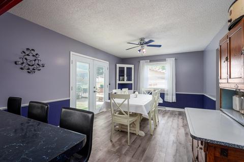 421 Iris Ave, Lansing, MI 48917 photo 7
