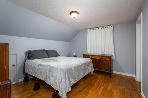 421 Iris Ave, Lansing, MI 48917 photo 11