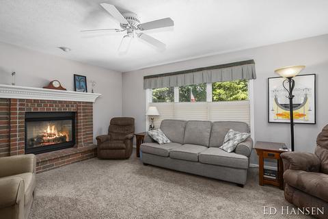 48 Chloe Ct, Lowell, MI 49331 photo 3