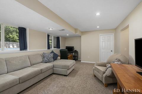 48 Chloe Ct, Lowell, MI 49331 photo 13