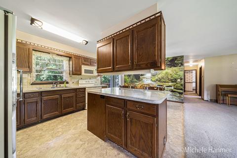 255 E 96th St, Newaygo, MI 49337 photo 7