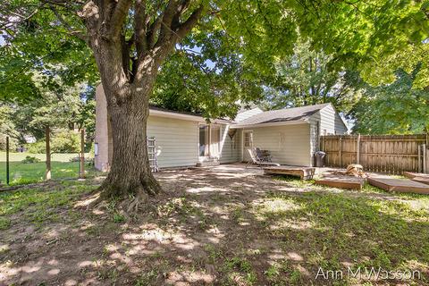 415 Crescent Dr, Edmore, MI 48829 photo 19