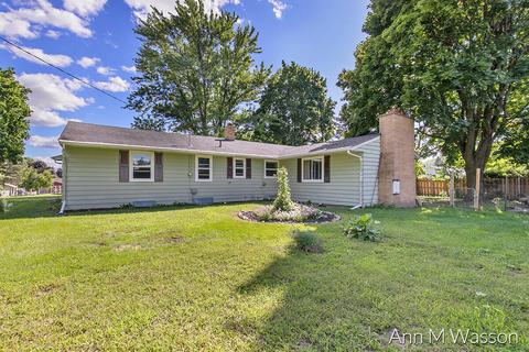 415 Crescent Dr, Edmore, MI 48829 photo 21