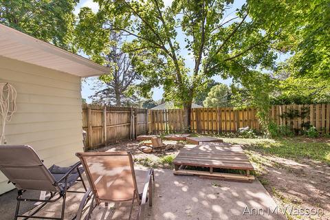 415 Crescent Dr, Edmore, MI 48829 photo 17