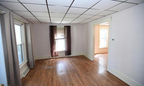 418 N Elm Ave, Jackson, MI 49202 photo 3