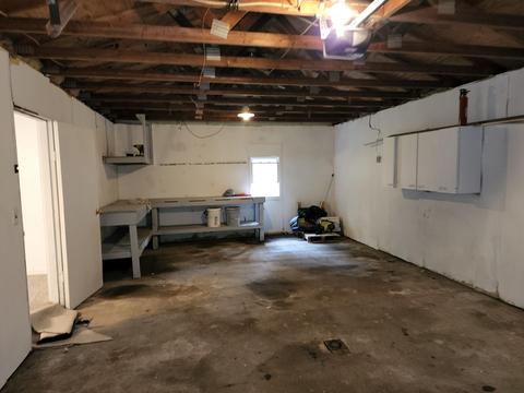 1663 Greenly Ave, Benton Harbor, MI 49022 photo 15
