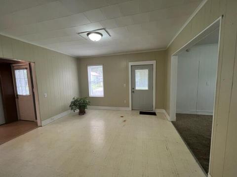 500 Elm St, Three Rivers, MI 49093 photo 6