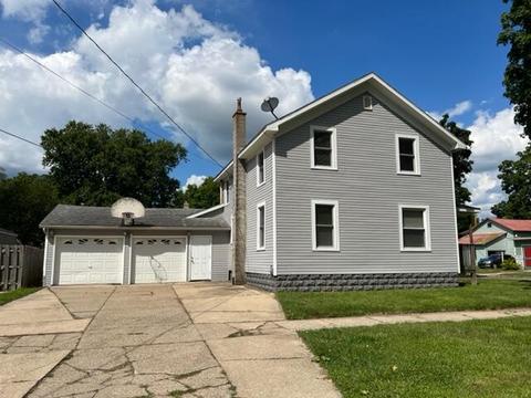 500 Elm St, Three Rivers, MI 49093 photo 2