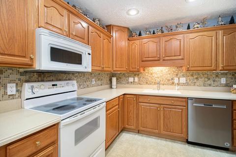 5648 Holly Dr, Jackson, MI 49201 photo 4