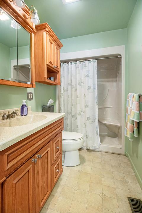 5648 Holly Dr, Jackson, MI 49201 photo 13